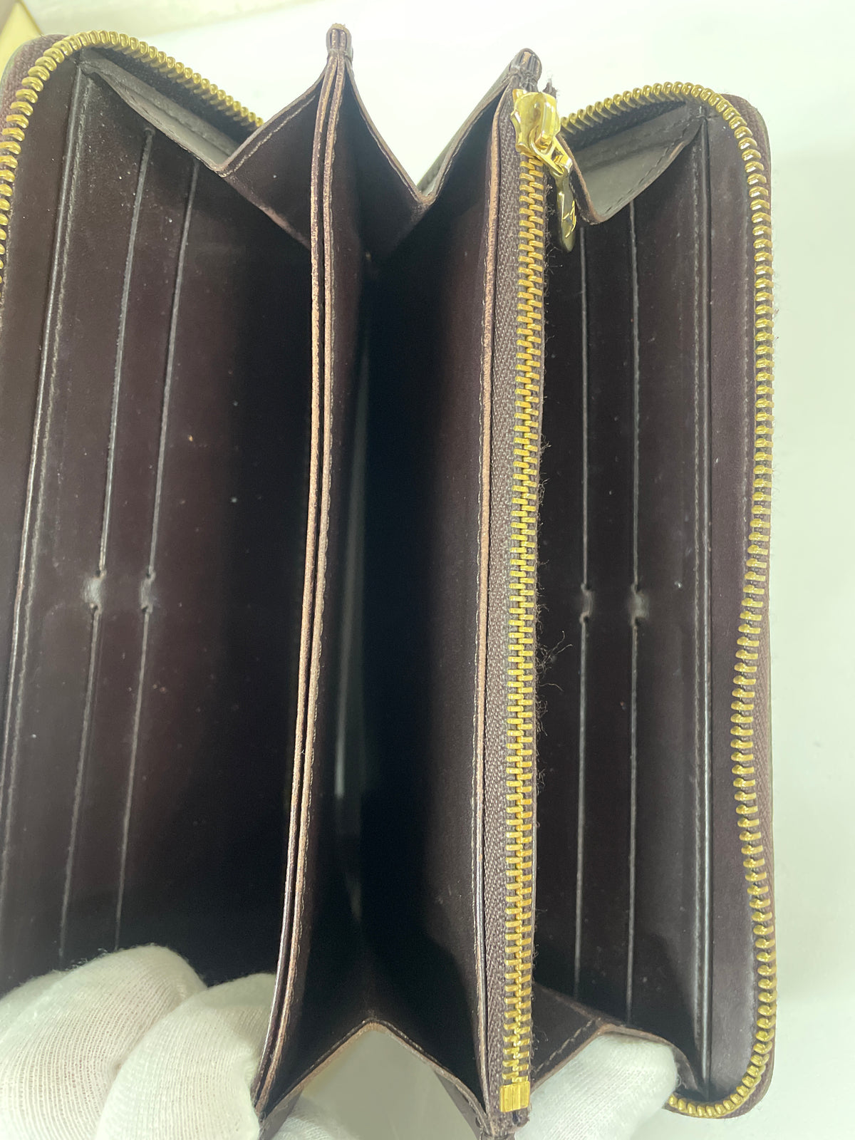 Louis Vuitton Bordeaux Wallets A-18965