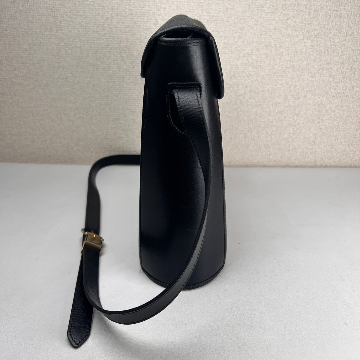 Dior Black Shoulder Bags A-18971