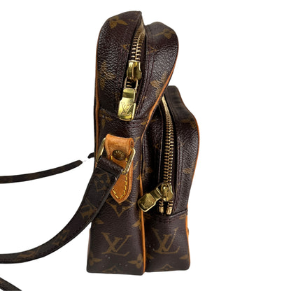 Louis Vuitton Brown Shoulder Bags A-18972