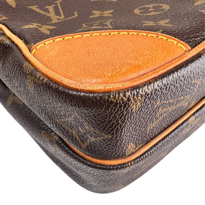 Louis Vuitton Brown Shoulder Bags A-18972