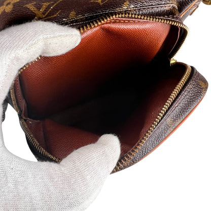 Louis Vuitton Brown Shoulder Bags A-18972