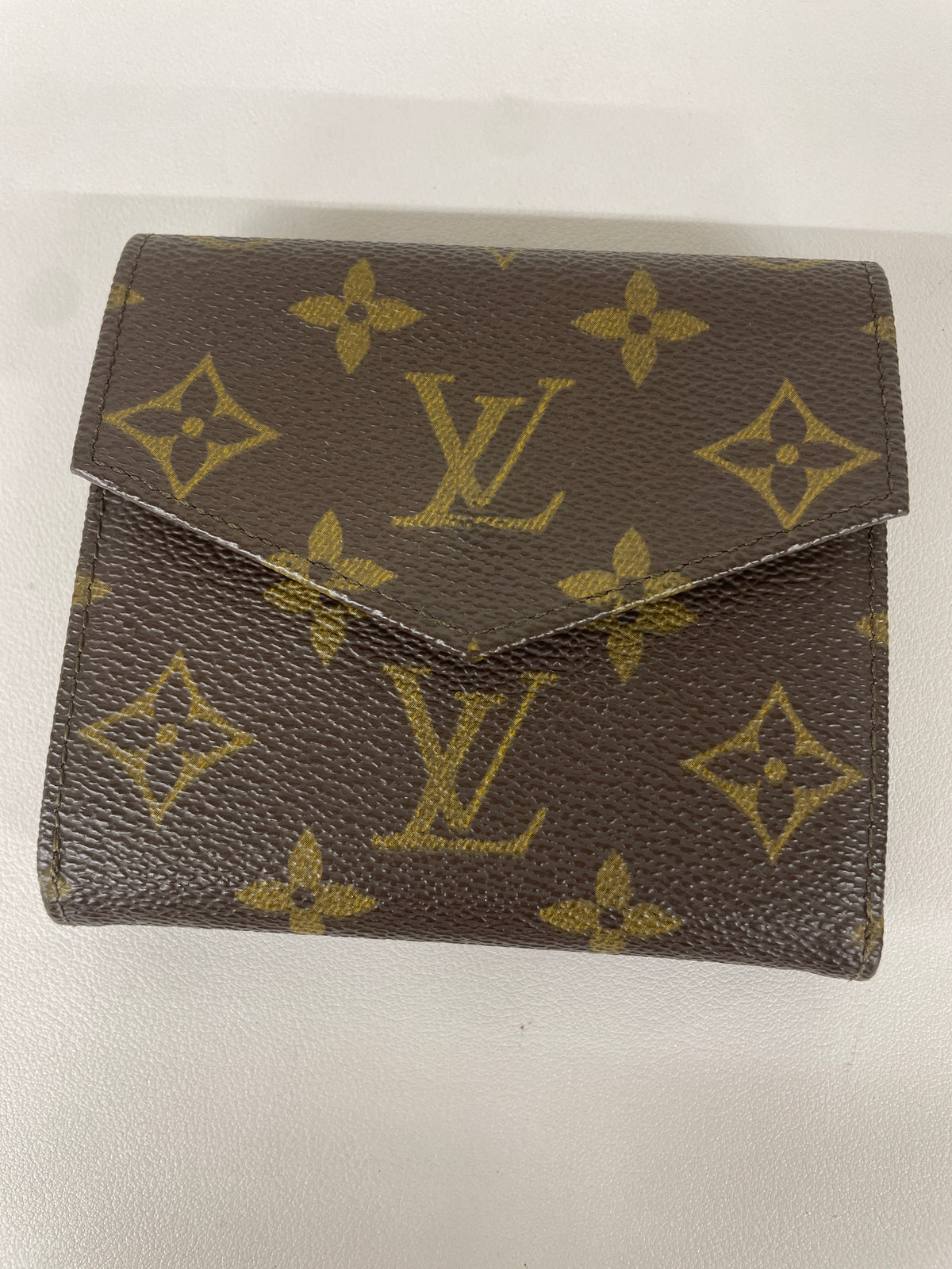 Louis Vuitton Brown Wallets A-18973