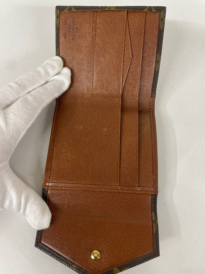 Louis Vuitton Brown Wallets A-18973