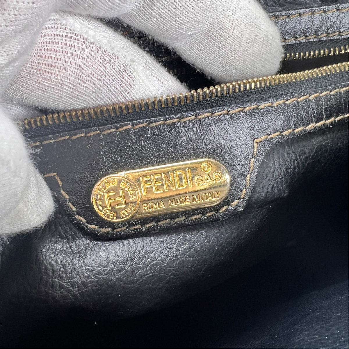 Fendi Handle Bags A-18980