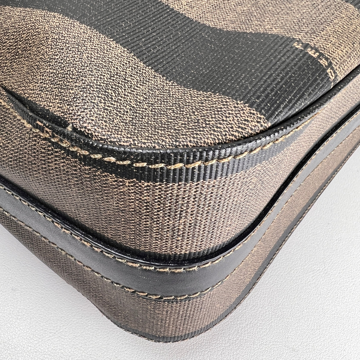 Fendi Handle Bags A-18980