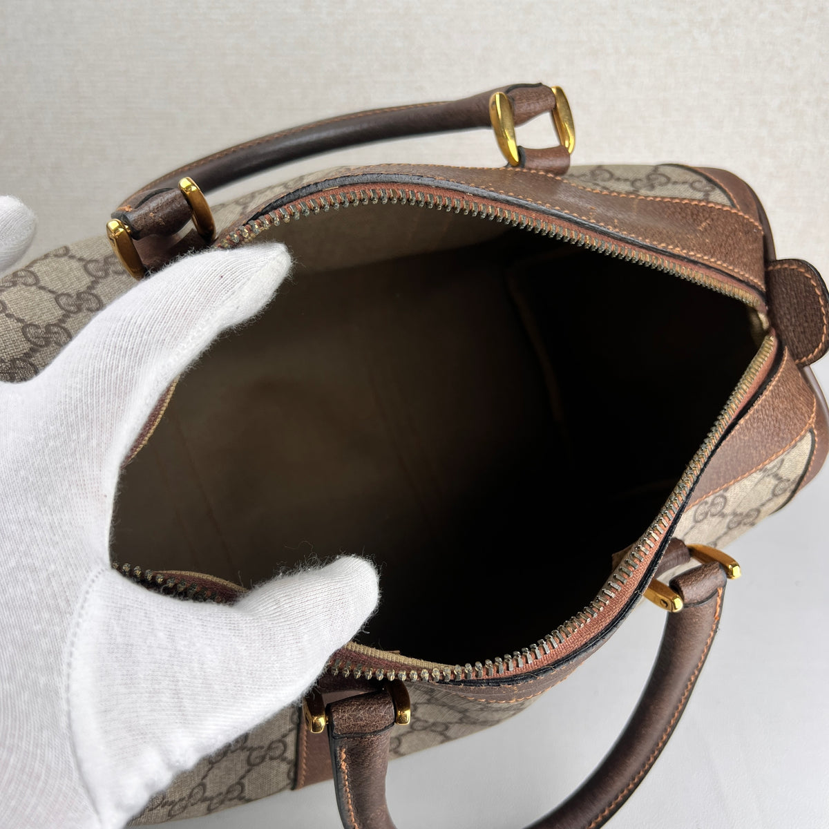 Gucci Brown Travel Bags A-18981