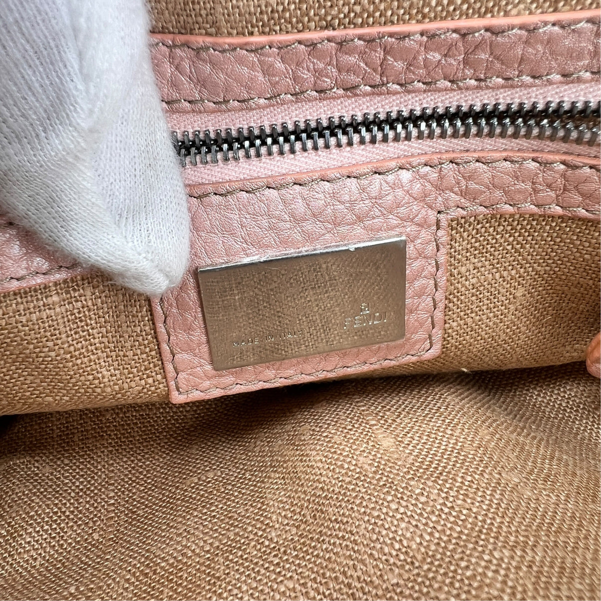 Fendi Pink Tote Bags A-18998