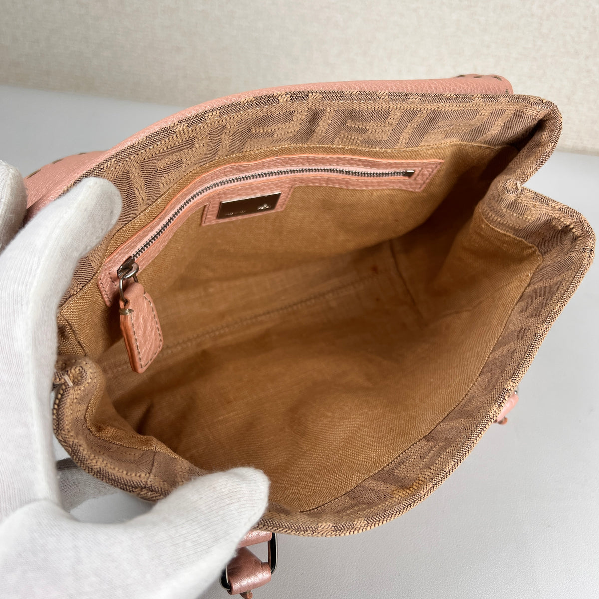Fendi Pink Tote Bags A-18998