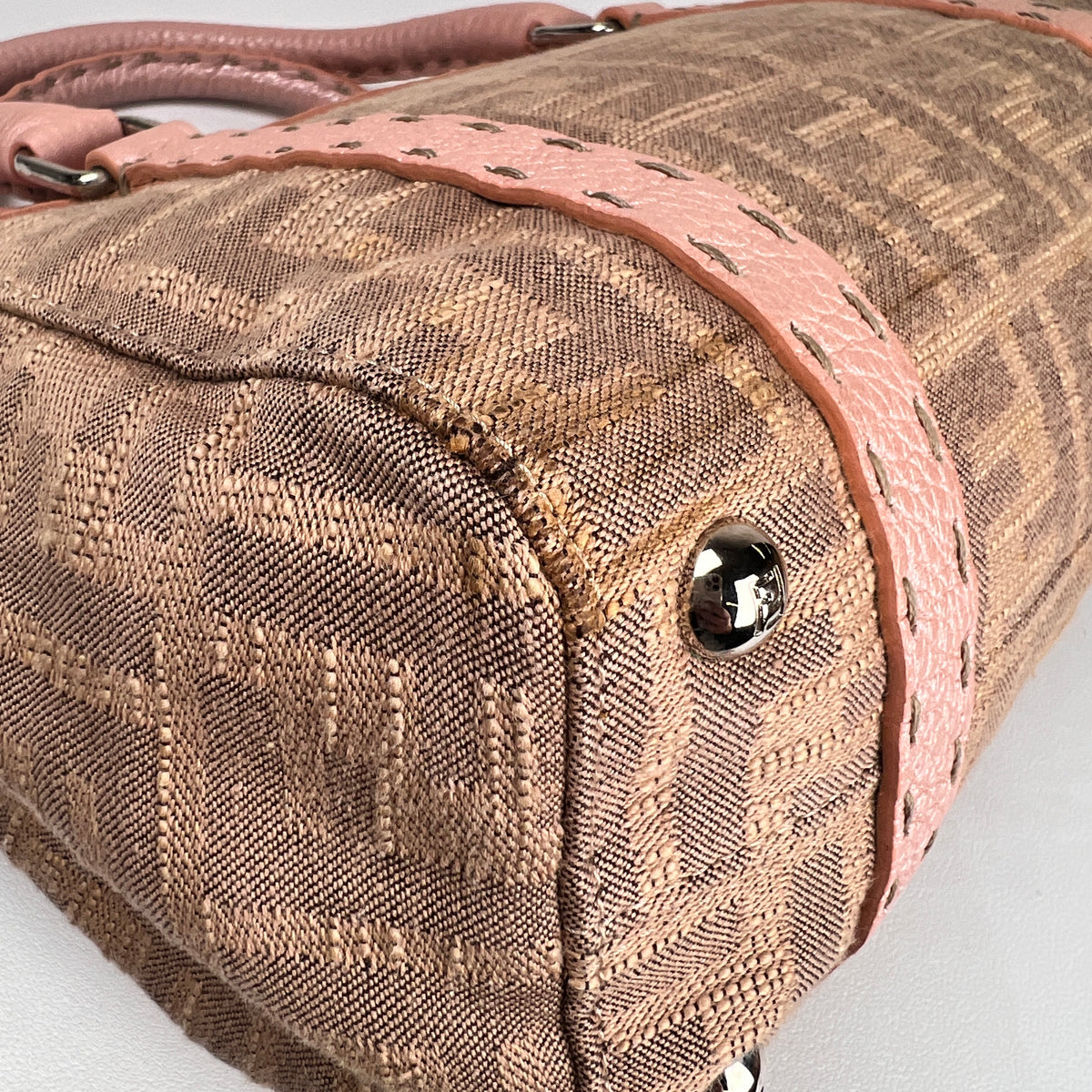 Fendi Pink Tote Bags A-18998