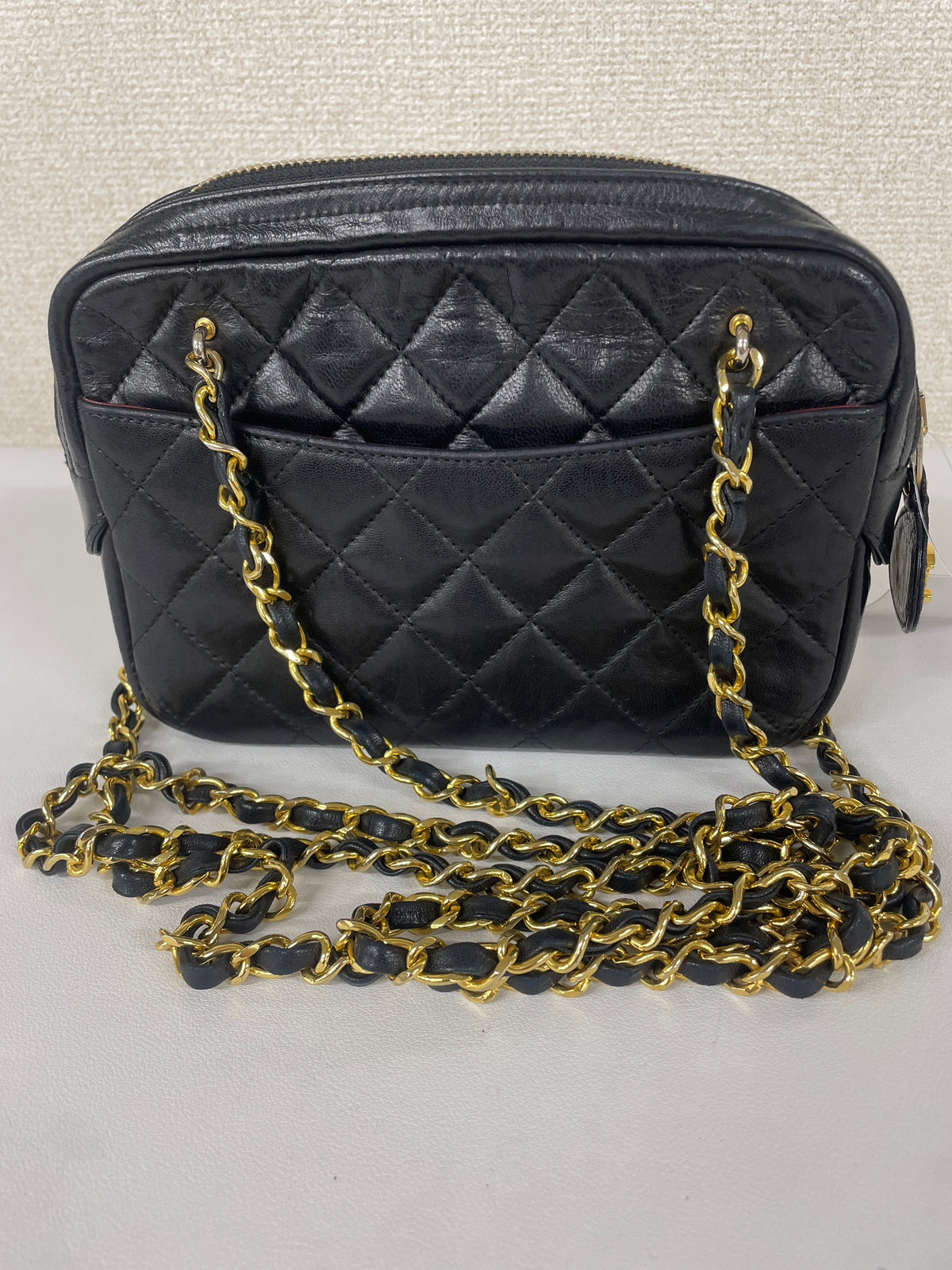 Chanel Black Shoulder Bags A-19003