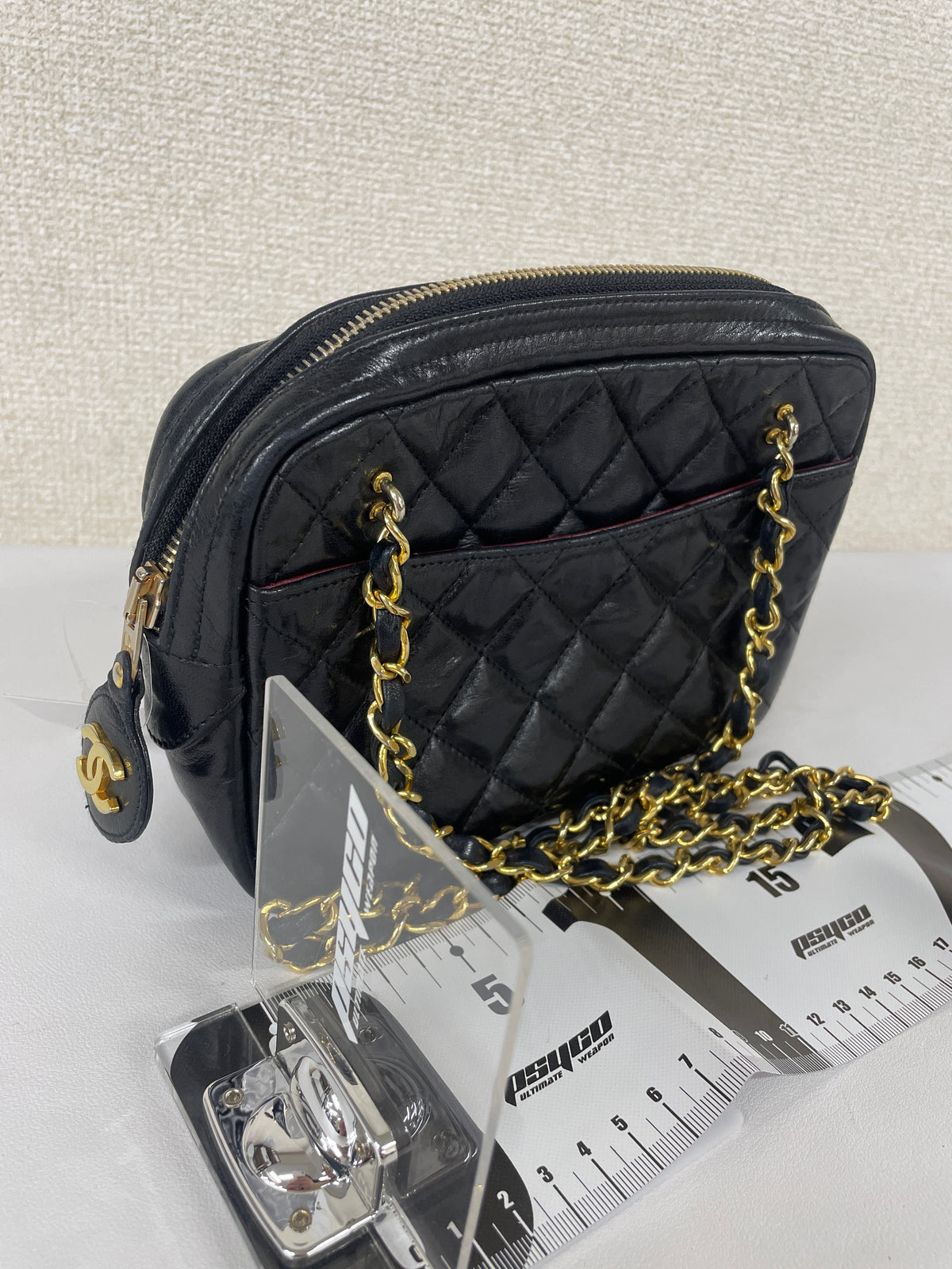 Chanel Black Shoulder Bags A-19003