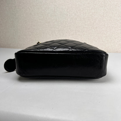 Chanel Black Shoulder Bags A-19003