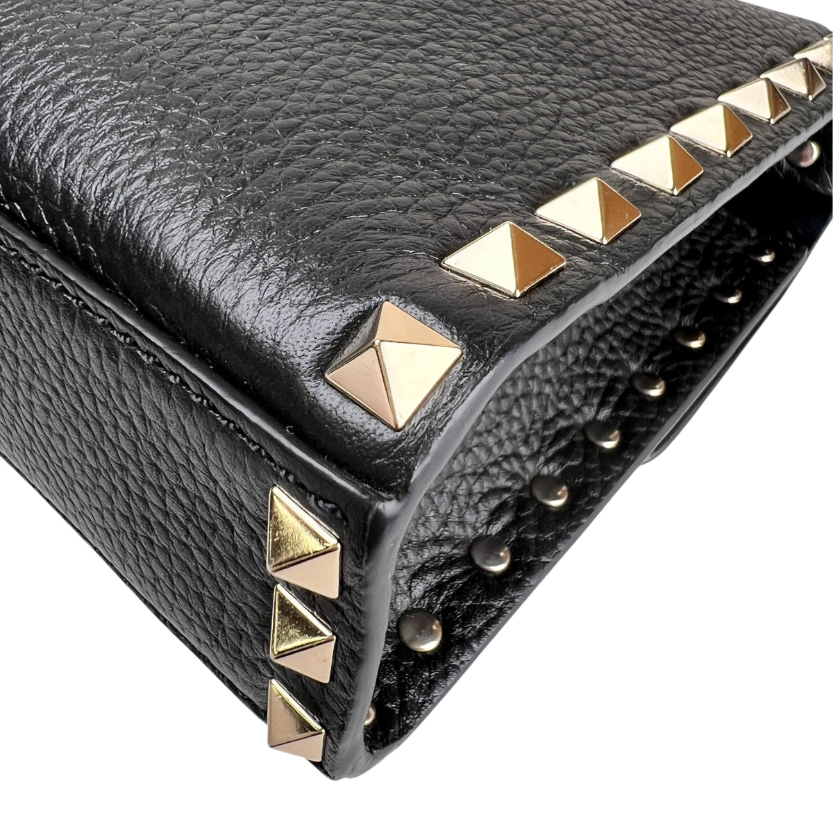 Valentino Black Shoulder Bags A-19018