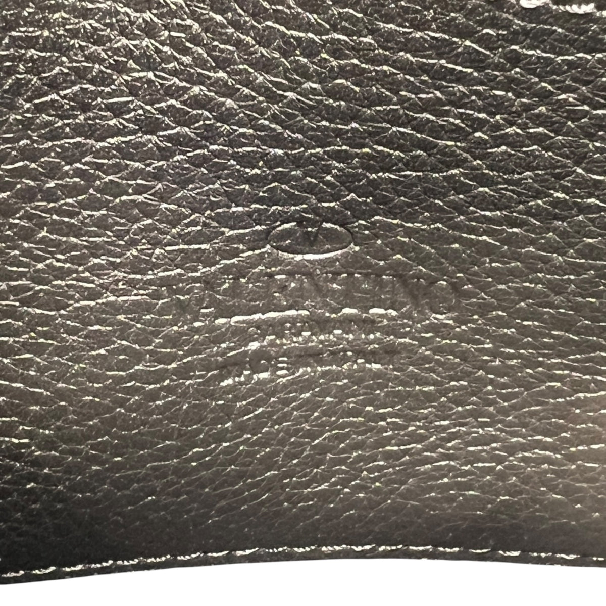 Valentino Black Shoulder Bags A-19018