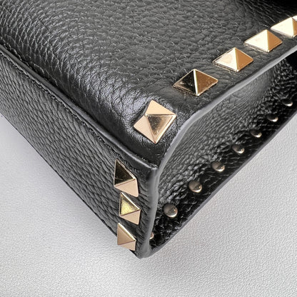 Valentino Black Shoulder Bags A-19018