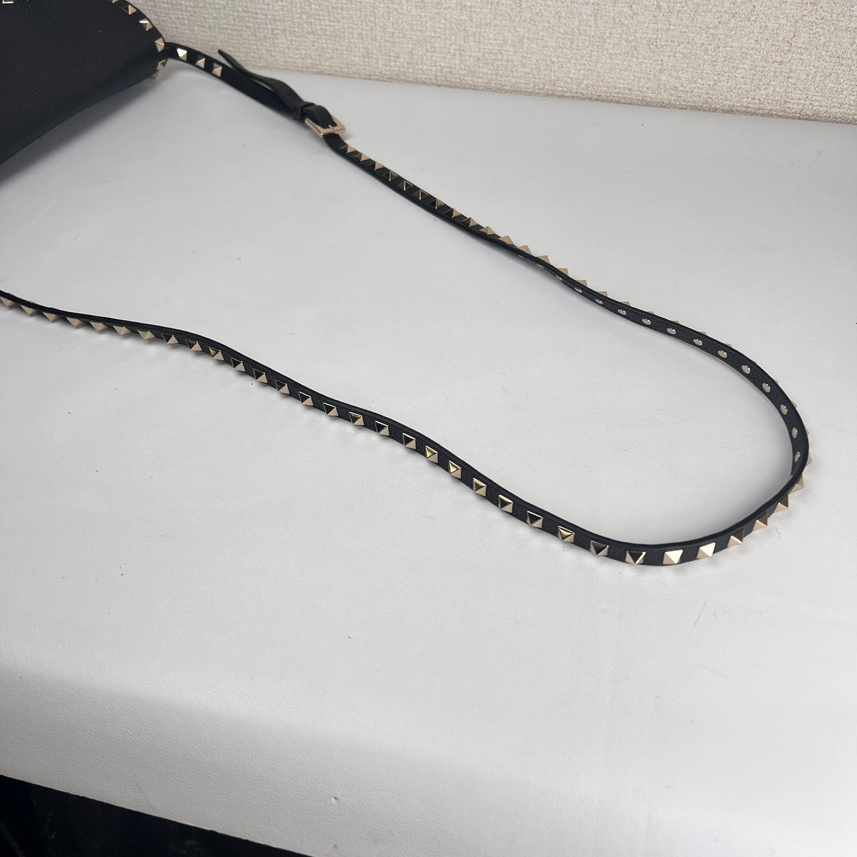 Valentino Black Shoulder Bags A-19018