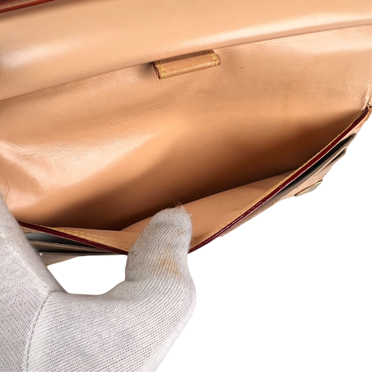 Louis Vuitton Multicolor Wallets A-19024