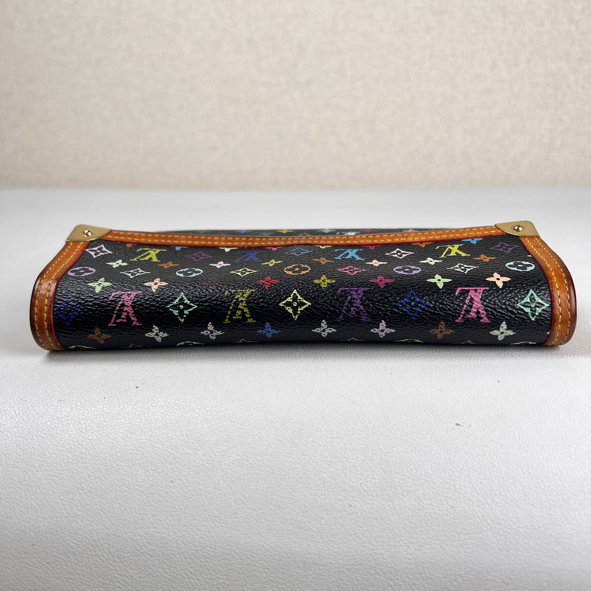 Louis Vuitton Multicolor Wallets A-19024