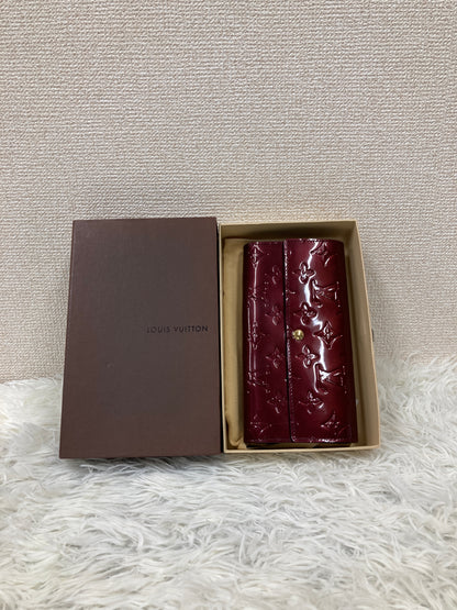 Louis Vuitton Bordeaux Wallets A-19028
