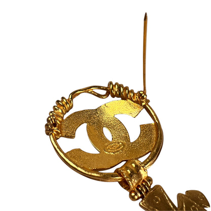 Chanel Gold Brooches A-19038