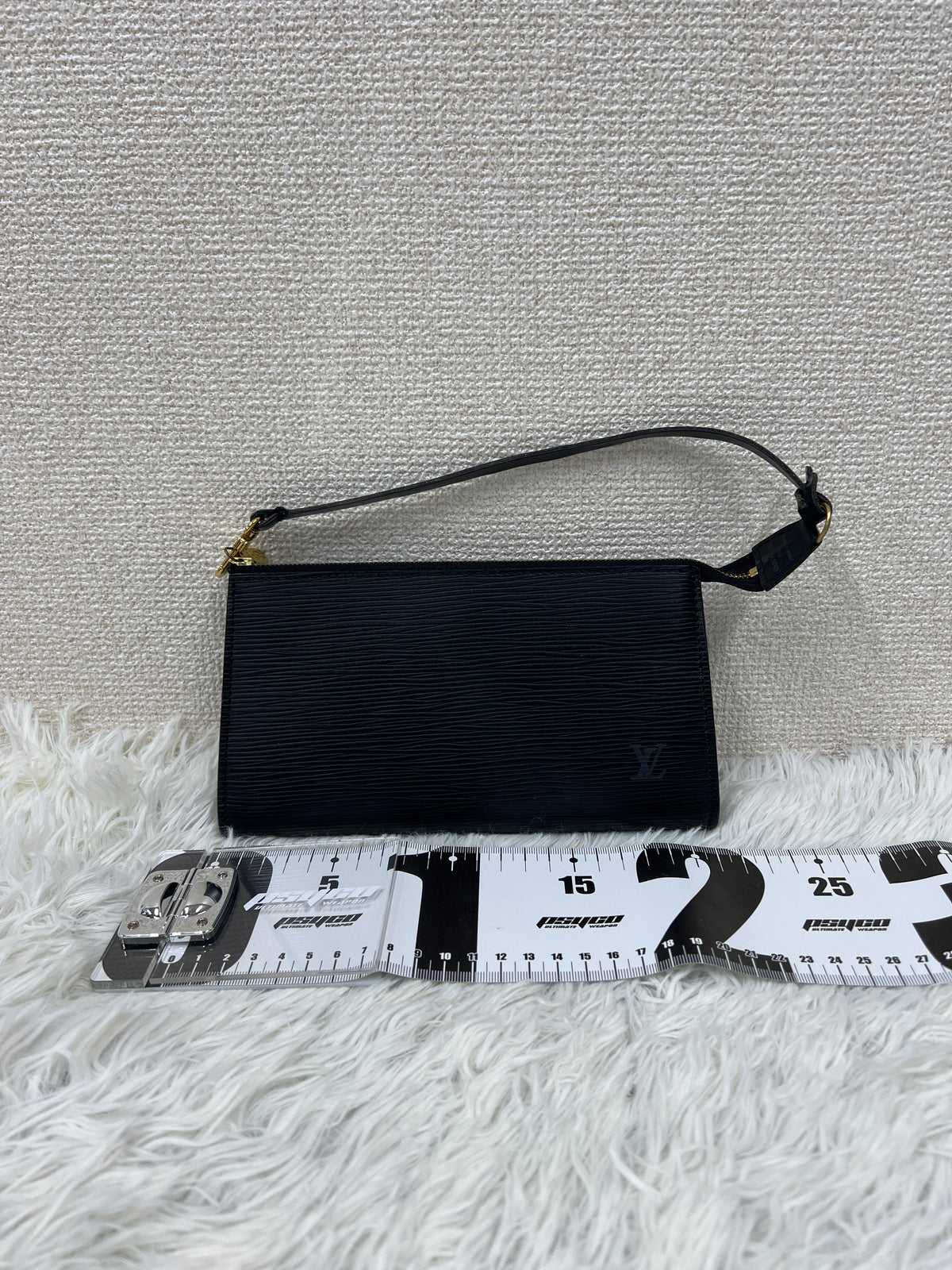 Louis Vuitton Black Handle Bags A-19042
