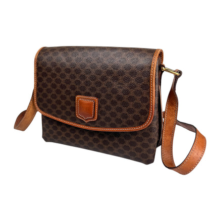 Celine Brown Shoulder Bags A-19046