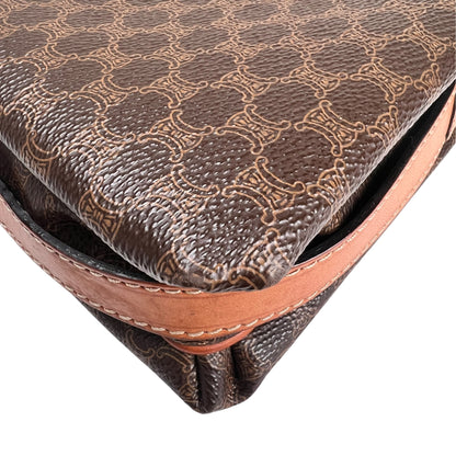 Celine Brown Shoulder Bags A-19046