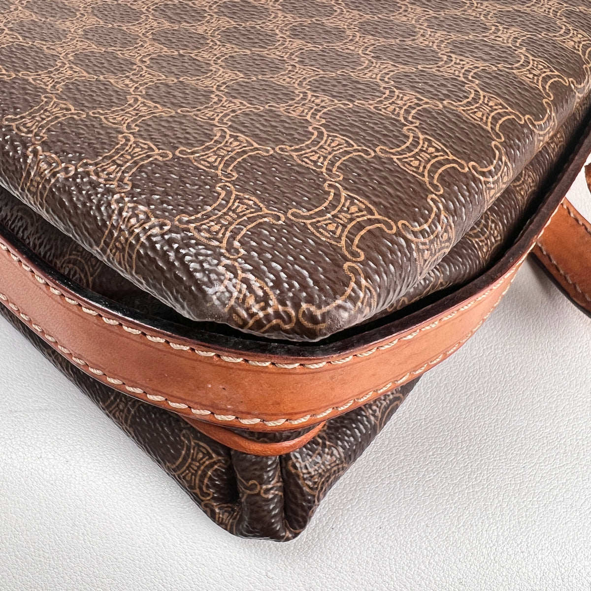Celine Brown Shoulder Bags A-19046