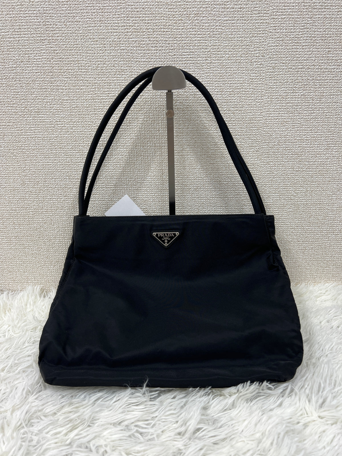 Prada Black Tote Bags A-19049