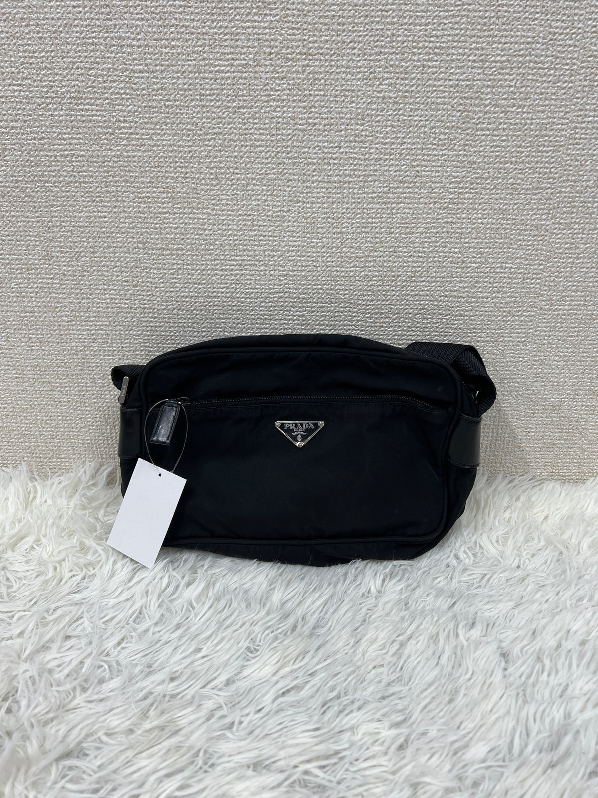 Prada Black Shoulder Bags A-19053