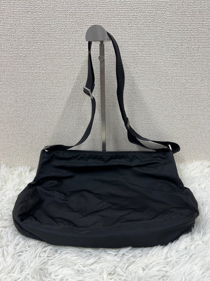 Prada Black Shoulder Bags A-19056