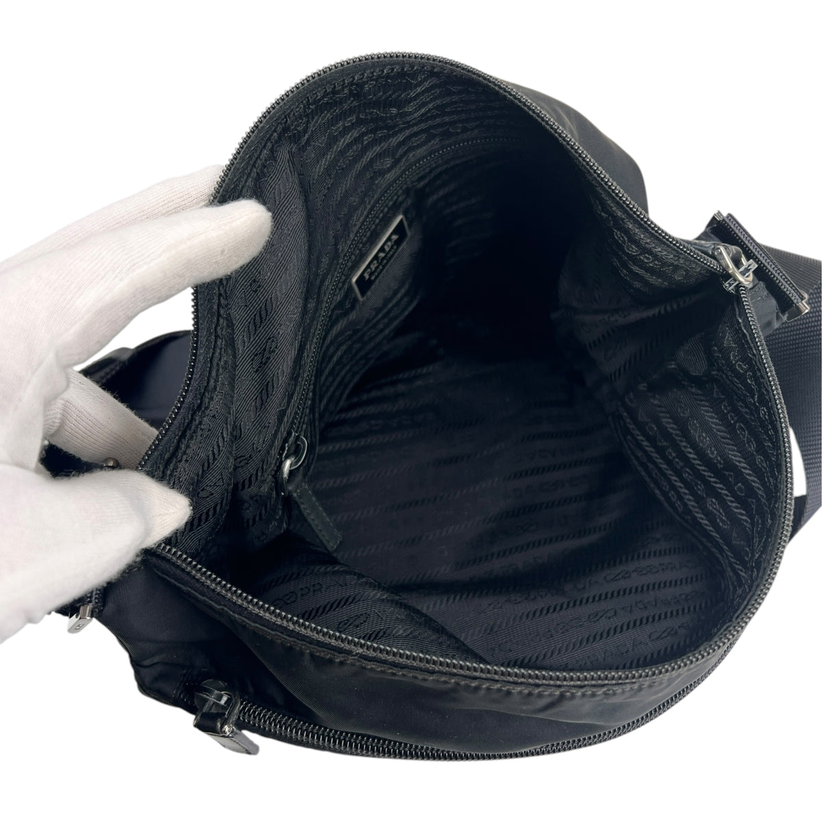 Prada Black Shoulder Bags A-19056