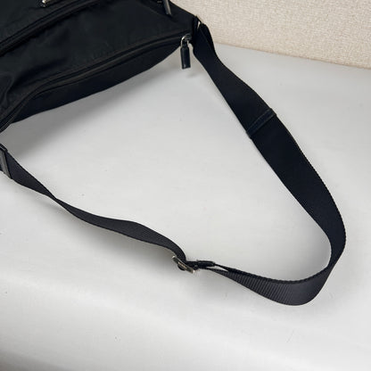 Prada Black Shoulder Bags A-19056