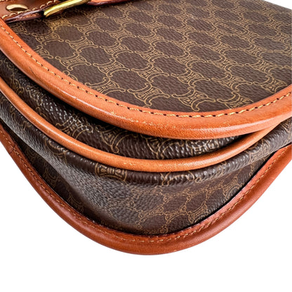 Celine Brown Shoulder Bags A-19059
