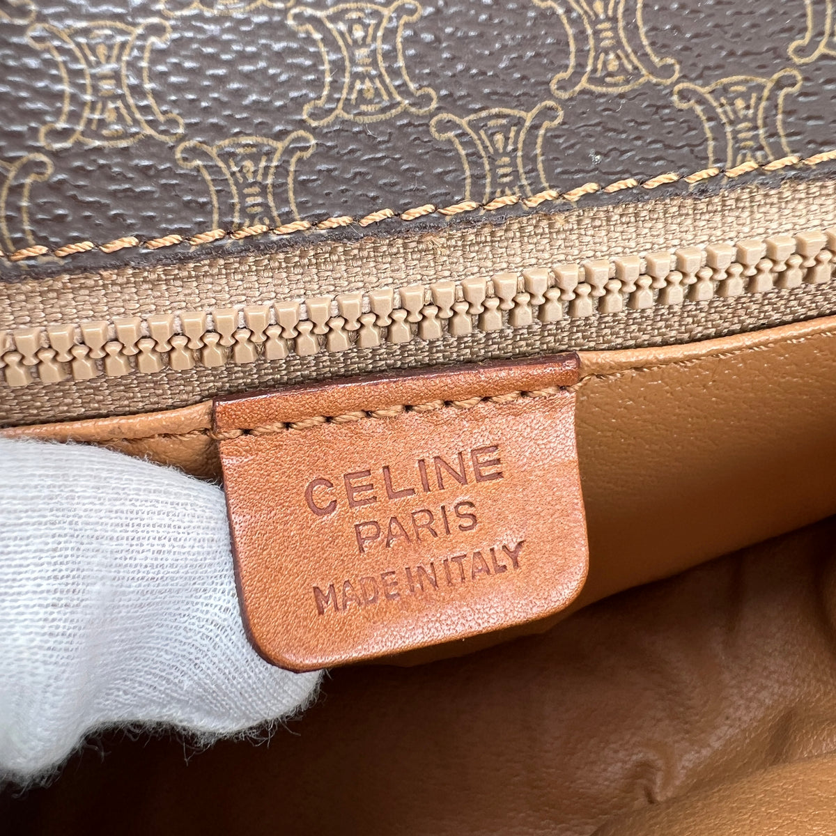 Celine Brown Shoulder Bags A-19059
