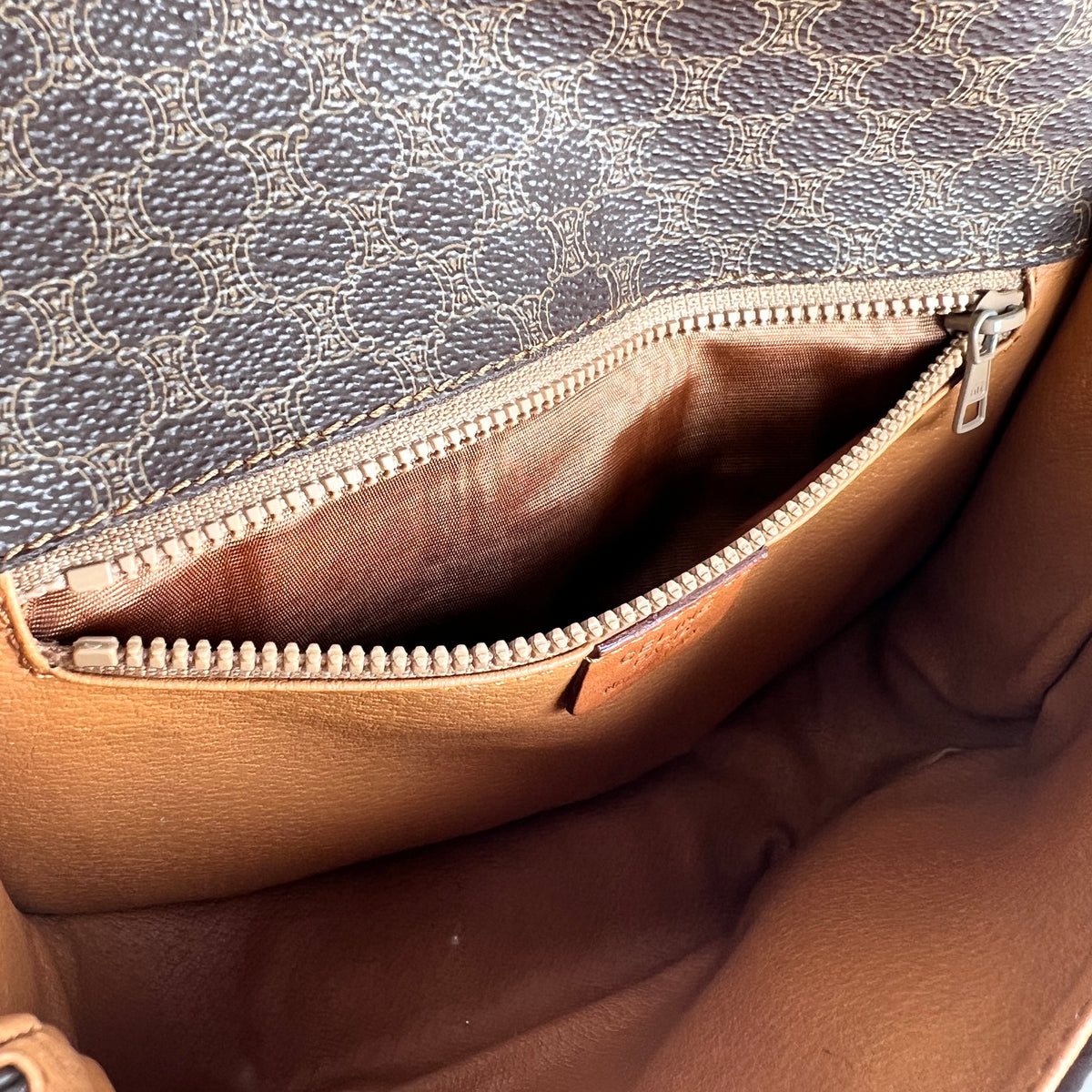 Celine Brown Shoulder Bags A-19059