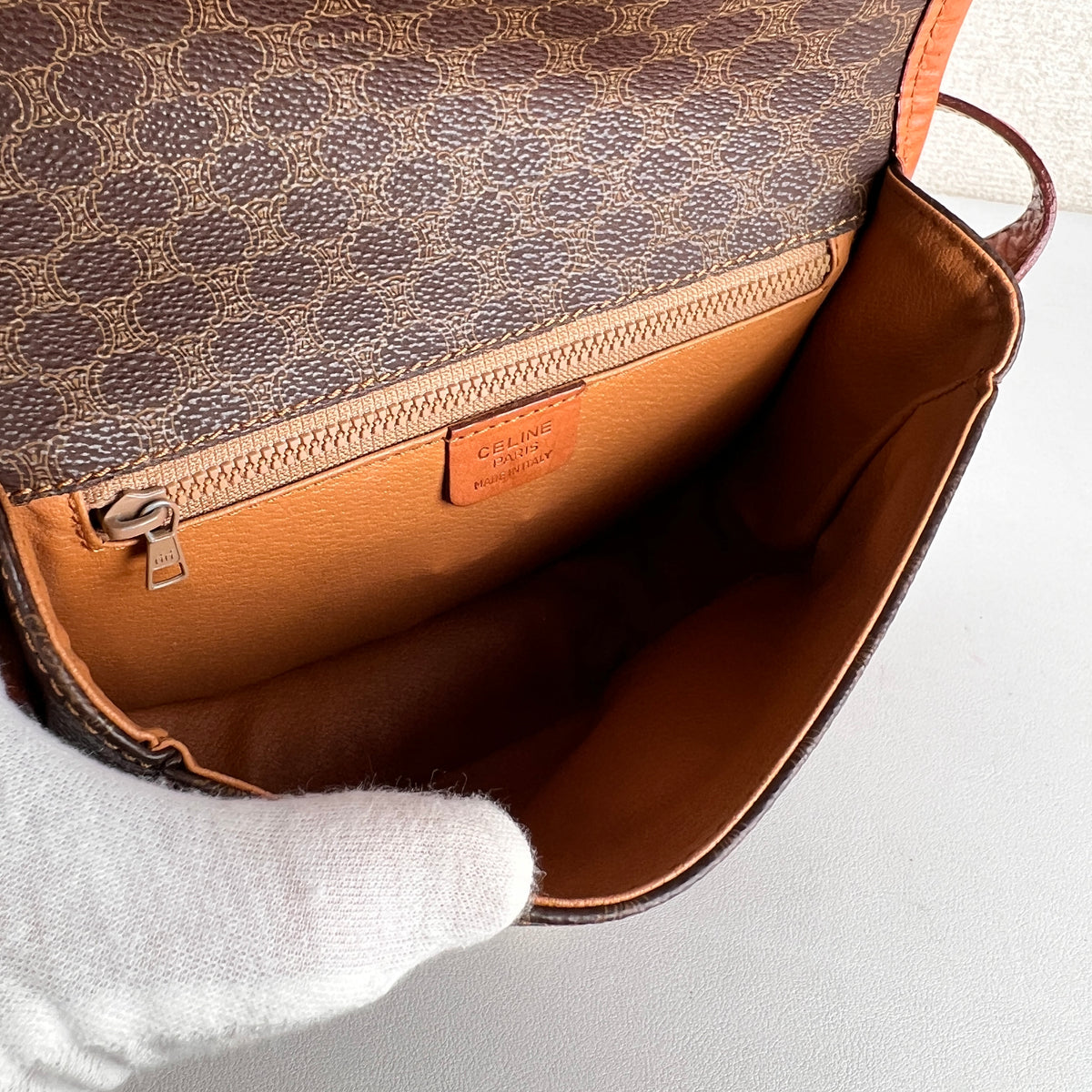 Celine Brown Shoulder Bags A-19059