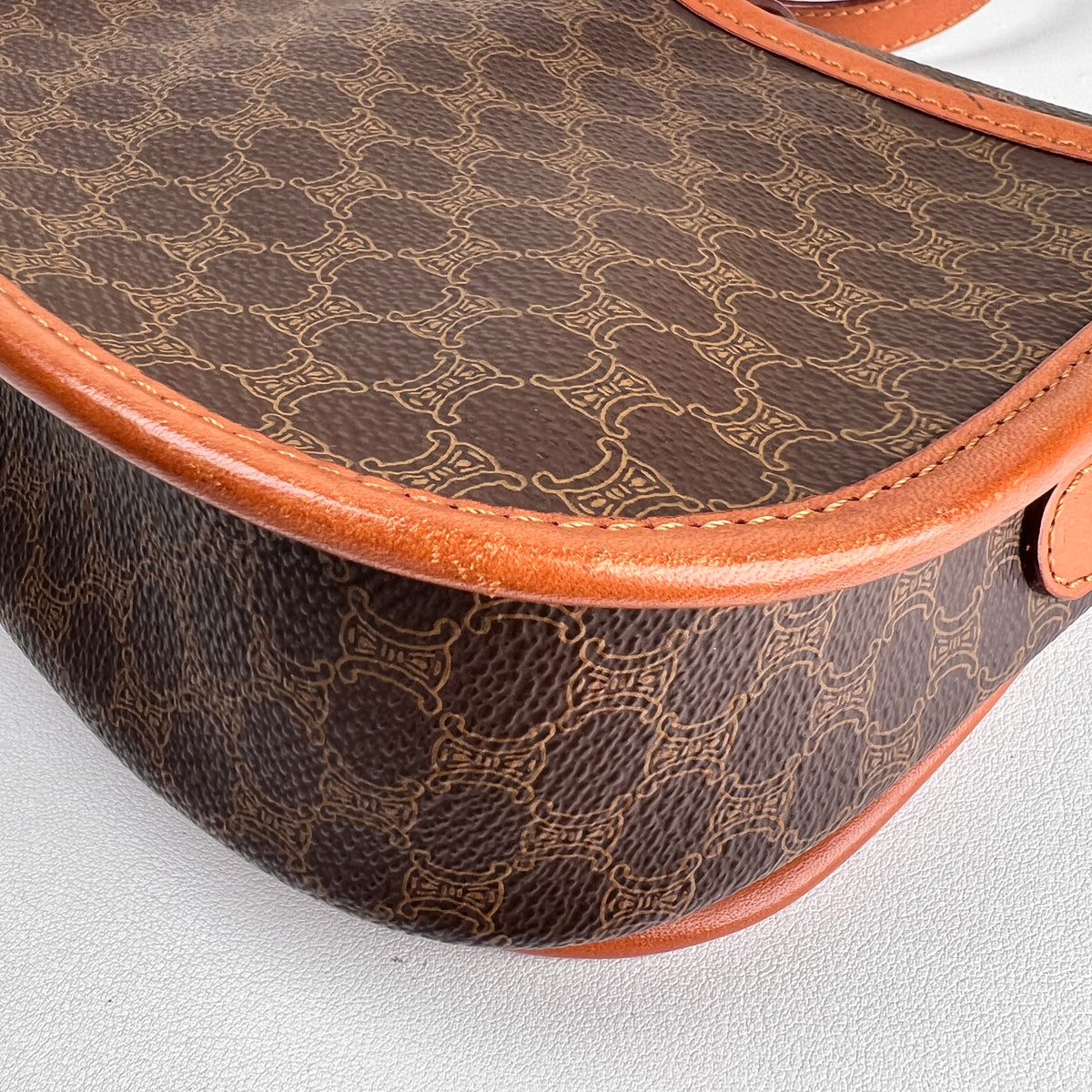 Celine Brown Shoulder Bags A-19059