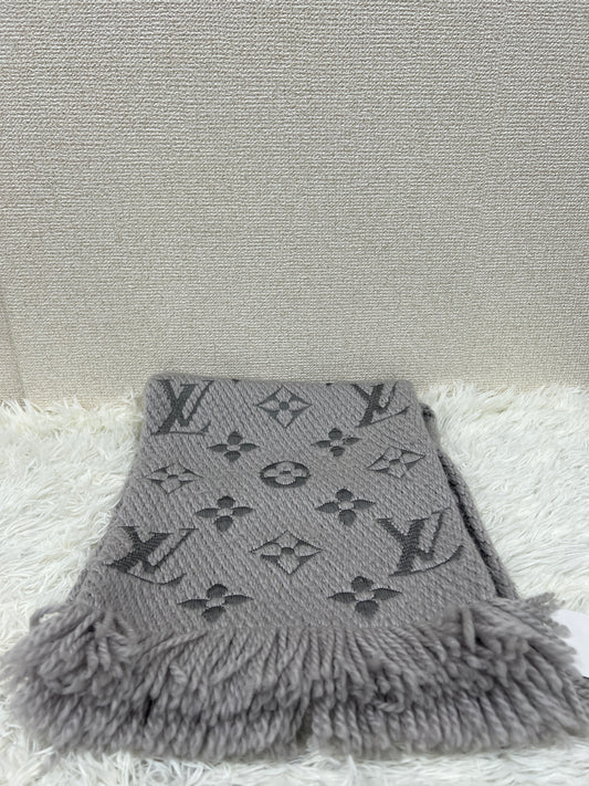 Louis Vuitton Gray Scarves A-19077