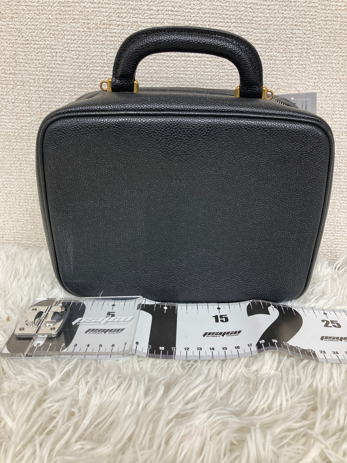Chanel Black Shoulder Bags A-19089