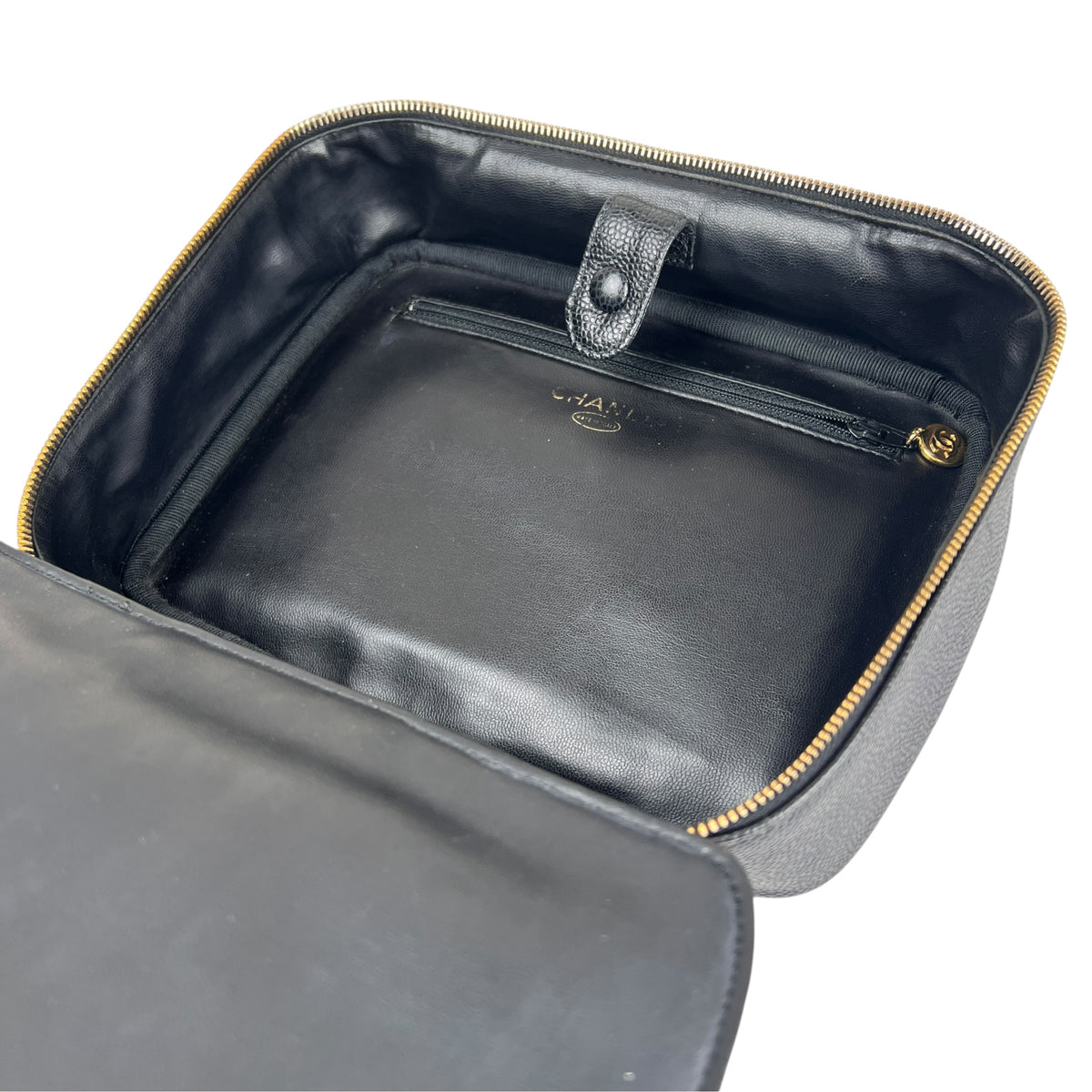 Chanel Black Shoulder Bags A-19089