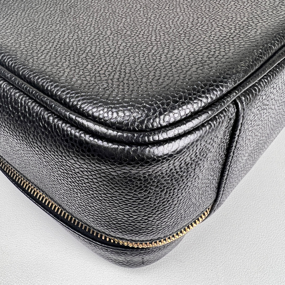 Chanel Black Shoulder Bags A-19089