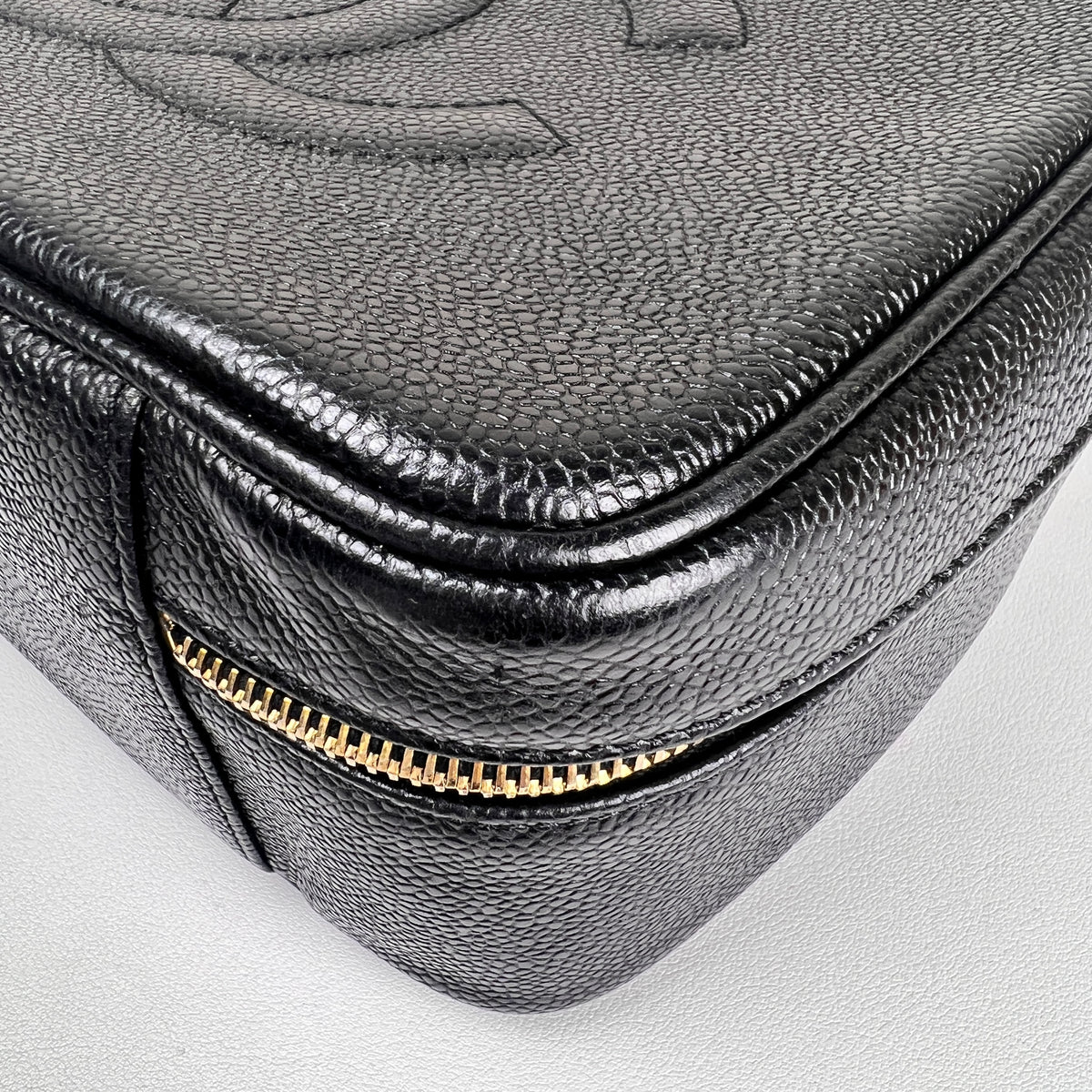 Chanel Black Shoulder Bags A-19089