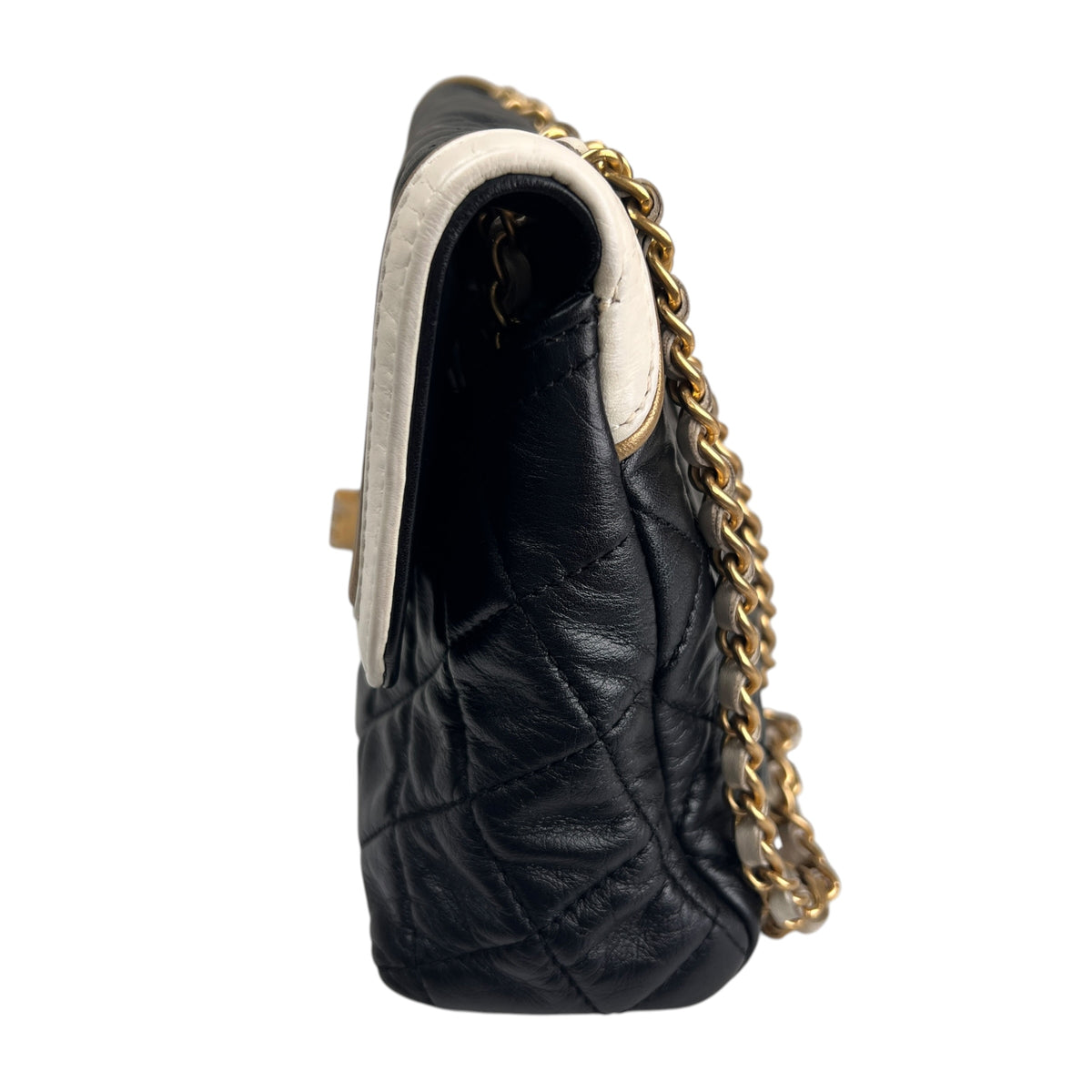 Chanel Black Shoulder Bags A-19093