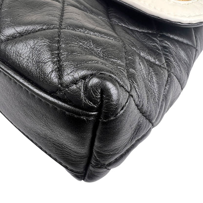 Chanel Black Shoulder Bags A-19093