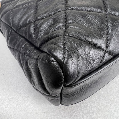 Chanel Black Shoulder Bags A-19093