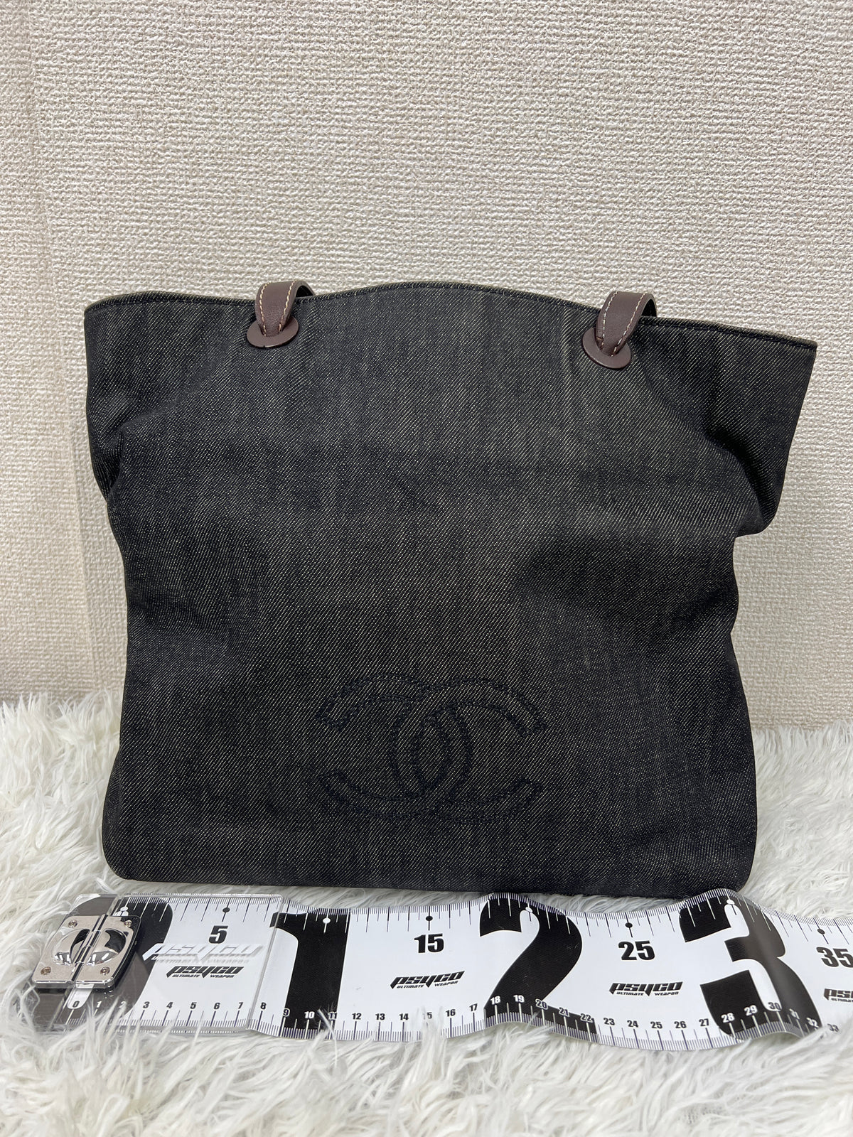 Chanel Black Tote Bags A-19104