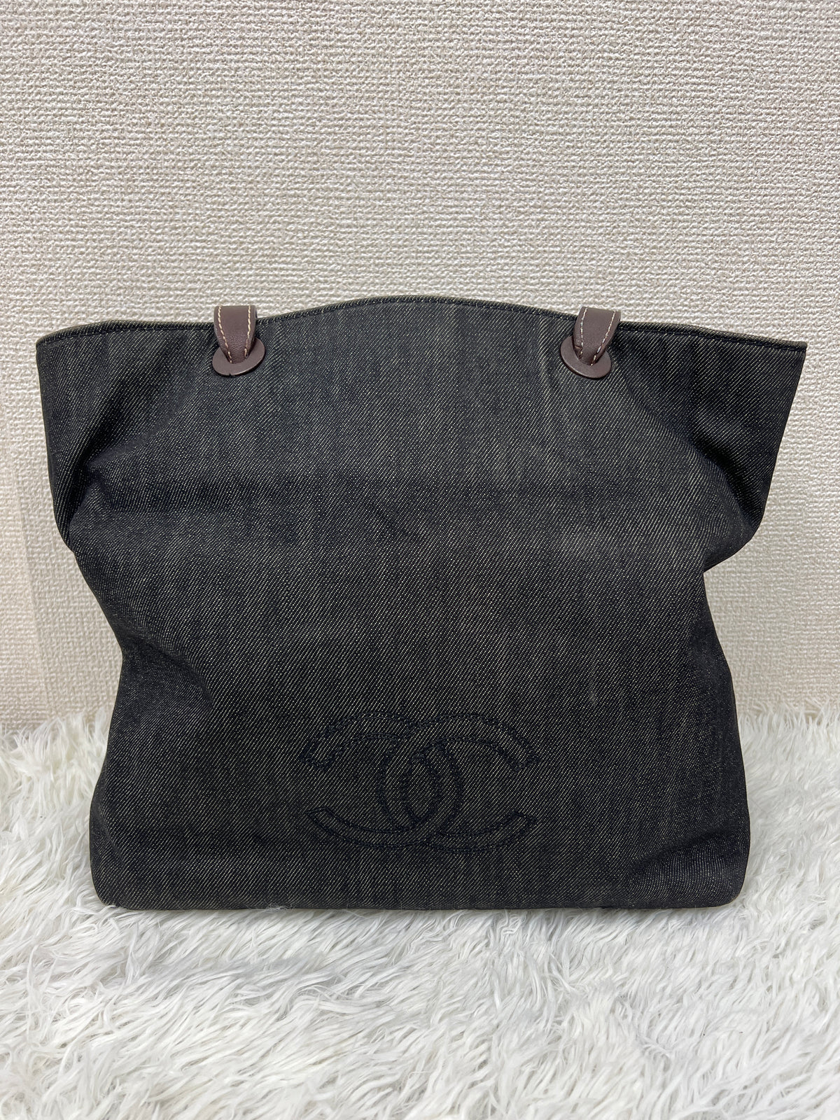 Chanel Black Tote Bags A-19104