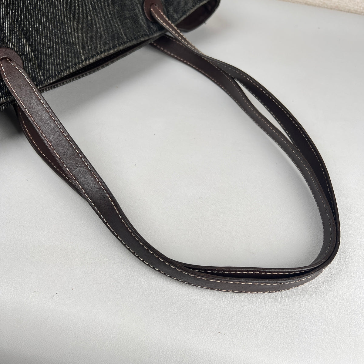Chanel Black Tote Bags A-19104