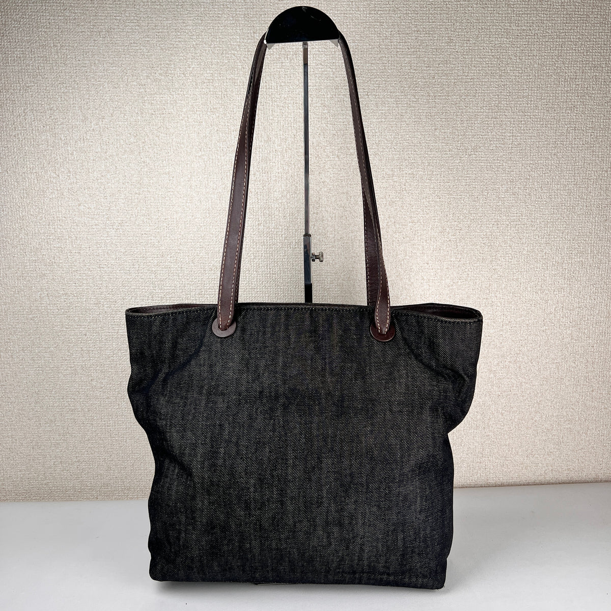 Chanel Black Tote Bags A-19104